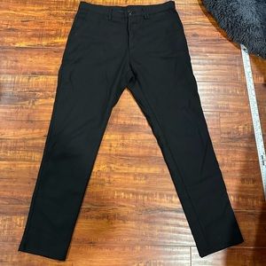 ZARA Men’s Size 30 black Trousers With Pockets